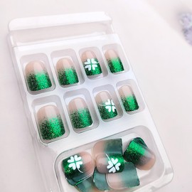 Lucky Clover Press on Nails Short Square St. Patrick's Day Fake Nails with Shamrock Design Green Glitter French Tip False Nails St Patricks Day Glue on Nails Artificial Stick on Nails for Women Girls