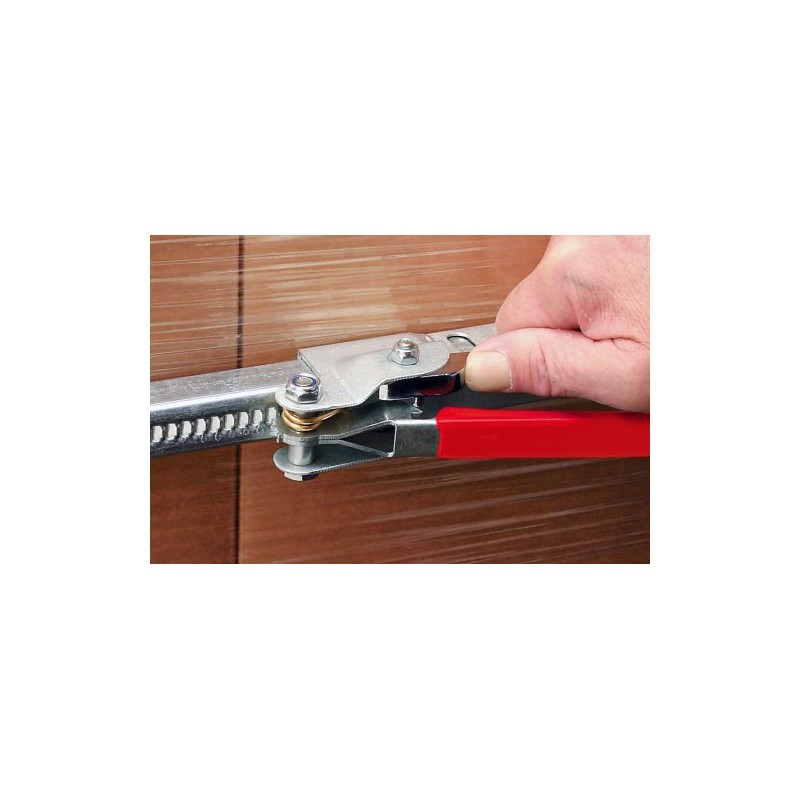 Security Chain Company CC5225 SecureBar Loadlock For Small Trucks, SUVs,
