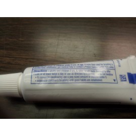 Crest (50) CREST TOOTHPASTE 0.85 oz SEALED TUBES MOTEL/AIRLINE/