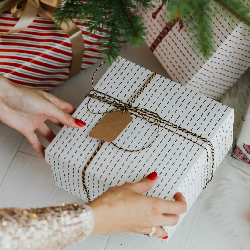 Light Green Crinkle Paper 2 LB Shredded Confetti Filler Grass