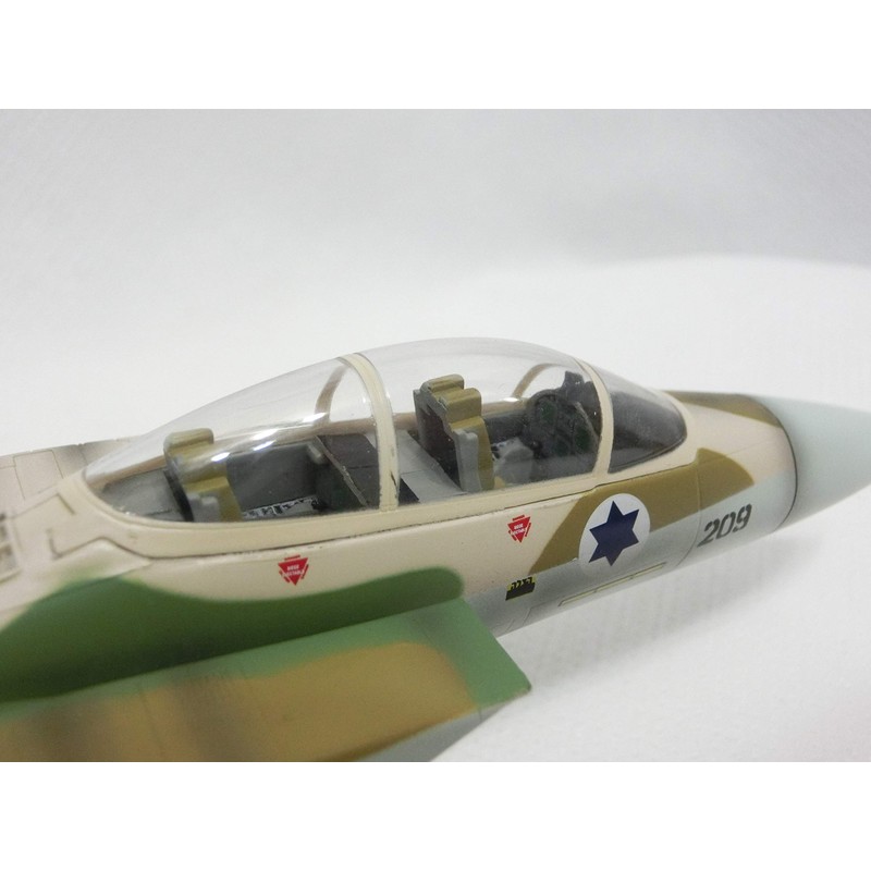 Easy Model 37124 1:72-F-15i Ra'am (Thunder) Eagle-Israeli Defe Pre Built