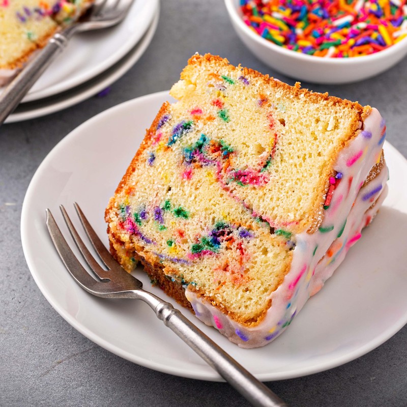 Yupik Rainbow Sprinkles, 2.2 lb (35.2 oz), Low Sugar, Cholesterol-Free,