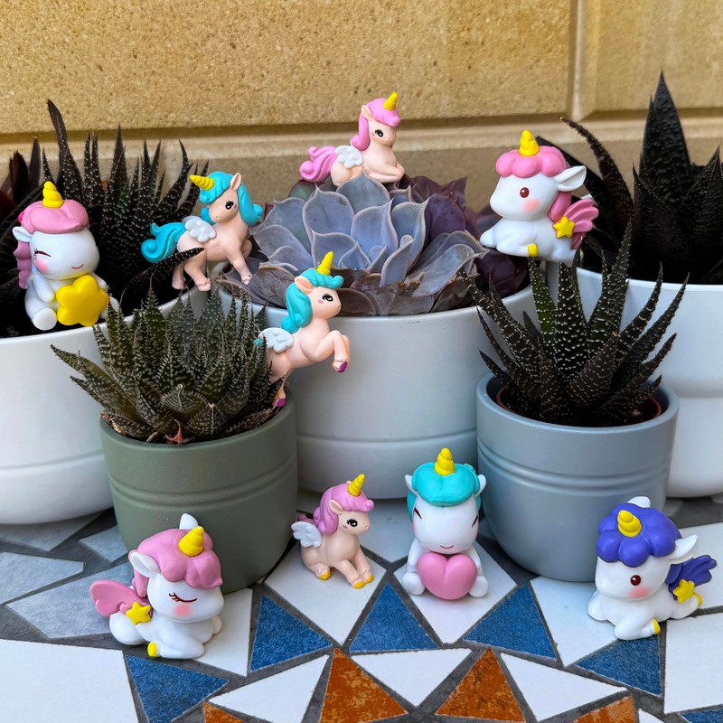 Mood Lab Miniature Unicorn Figurines Set - Funny Mini Statue