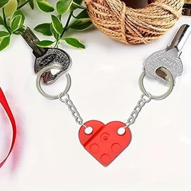 shilipu 2 Pack Love Block Keychain Red Heart Block Key Chain Matching Keyrings Brick Heart Key Pendant Valentine's Day Gifts for Girlfriend Boyfriend