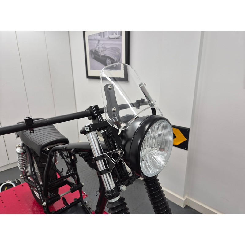 Motorcycle Flyscreen Windshield Windscreen Deflector | Universal | Clear Screen