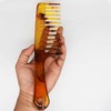 Haarkamm mit breiten Zähnen, bernsteinfarben, große Haarentwirrung, Dusch-Shampoo-Kamm, Friseur-Haarstyling-Kamm, entworfen