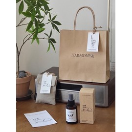 [Gift Set Packaging] Fabric Perfume 100ML & Perfume Sachet 20G Set (shopping bag + postcard provided) / [선물세트포장] 섬유향수 100ML & 퍼퓸사쉐 20G 세트 (쇼핑백+엽서 증정)