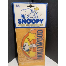 Hollywood Accessories Vintage Peanuts SnoopyHollywoo