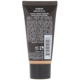 NYX Professional Makeup Born to Glow Radiant Foundation, Iridescent Finish, Buildable Medium Coverage, Vegan Formula, Shade: Medium Olive