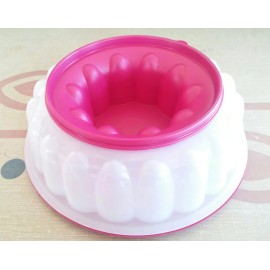 Tupperware -Jello-Ring Mold - New