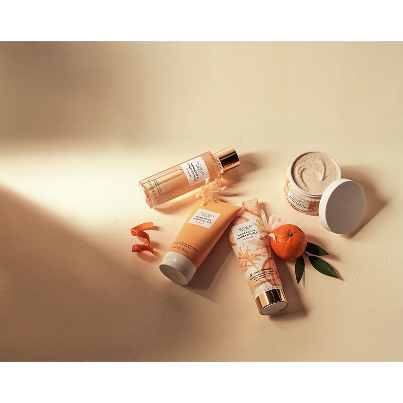 Victoria's Secret Natural Beauty Mandarin & Honeysuckle 8.4oz Mist