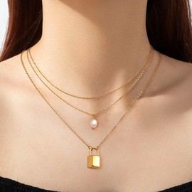 Jean Beau Lock Pendant Layered Gold Necklaces Set for Women, 2PCS Dainty 14K Gold Plated Padlock Pearl Chain Stackable Necklace Everyday Party Fashion Jewelry Gift
