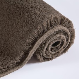 Yancorp Shaggy Bathroom Rugs 20x32 Plush Thick Bathroom Rug Extra Soft Bath Mat for Bathroom Non Slip Machine Washable Bathroom Carpet Microfiber Absorbent Bath Rug for Bath Room, Shower, Bathtub,Tan