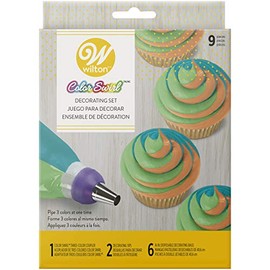 Wilton 2104-7072 Kit de Decoración de Pasteles Color Swirl, Acoplador de 3 Colores, 9 piezas