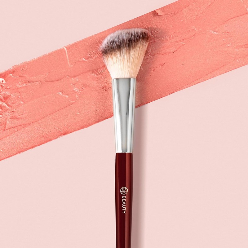 BK BEAUTY Brocha Pequeña Angular Para Rostro 112 – Brocha