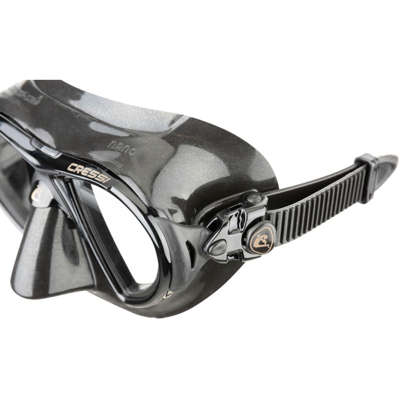 Cressi Nano Compact Low Volume Scuba-Freediving-Snorkeling Mask (Made in Italy),