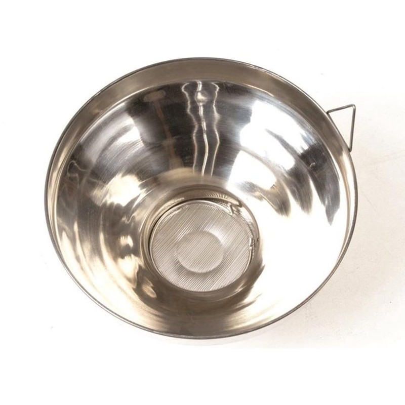 Milk Strainer with Screen and Lock, Stainless Steel, Fits Large