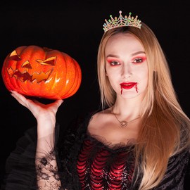 Queen Crowns for Women Tiaras Wedding Princess Crown Quinceanera Tiara Crystal Bridal Headband Rhinestone Hair Accessories for Birthday Prom Pageant Party Gold Multicolor