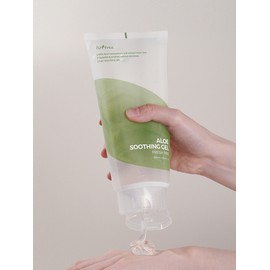 Isntree [1+1] Aloe Soothing Gel Refreshing Type Large Capacity 300ml / [1+1] 알로에 수딩 젤 산뜻한타입 대용량 300ml