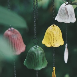 Campana de viento japonesa (campana de templo de hoja rosa)
