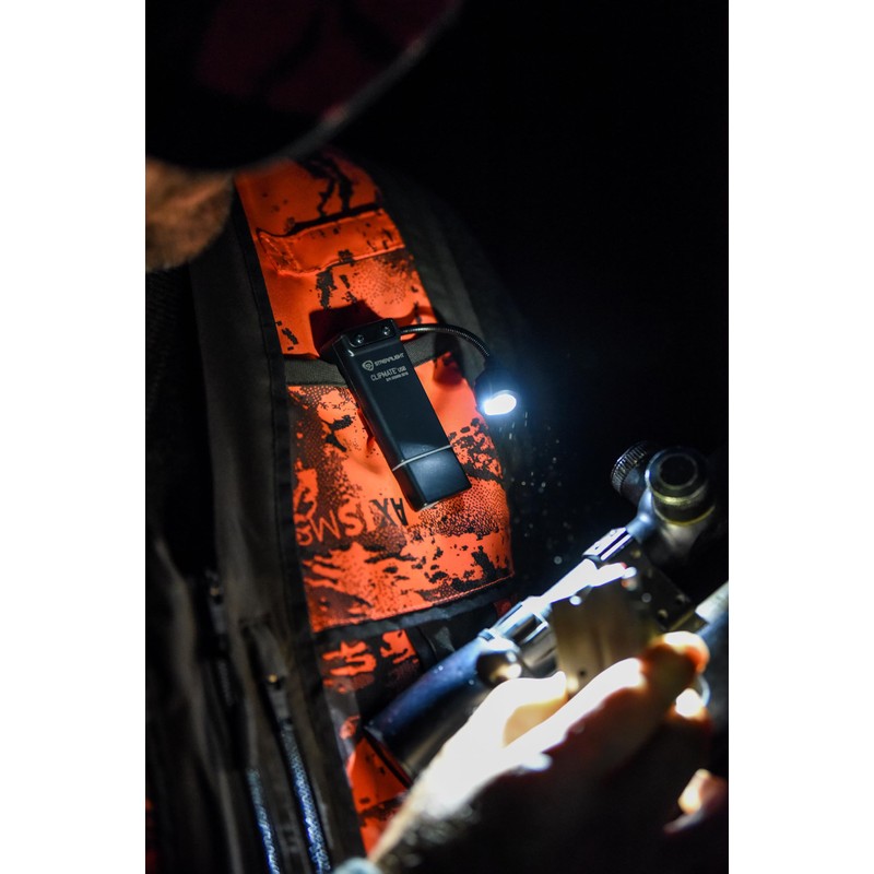 Streamlight 61126 ClipMate 70-Lumen 500-Candela Rechargeable Hands-Free Clip-On Light with