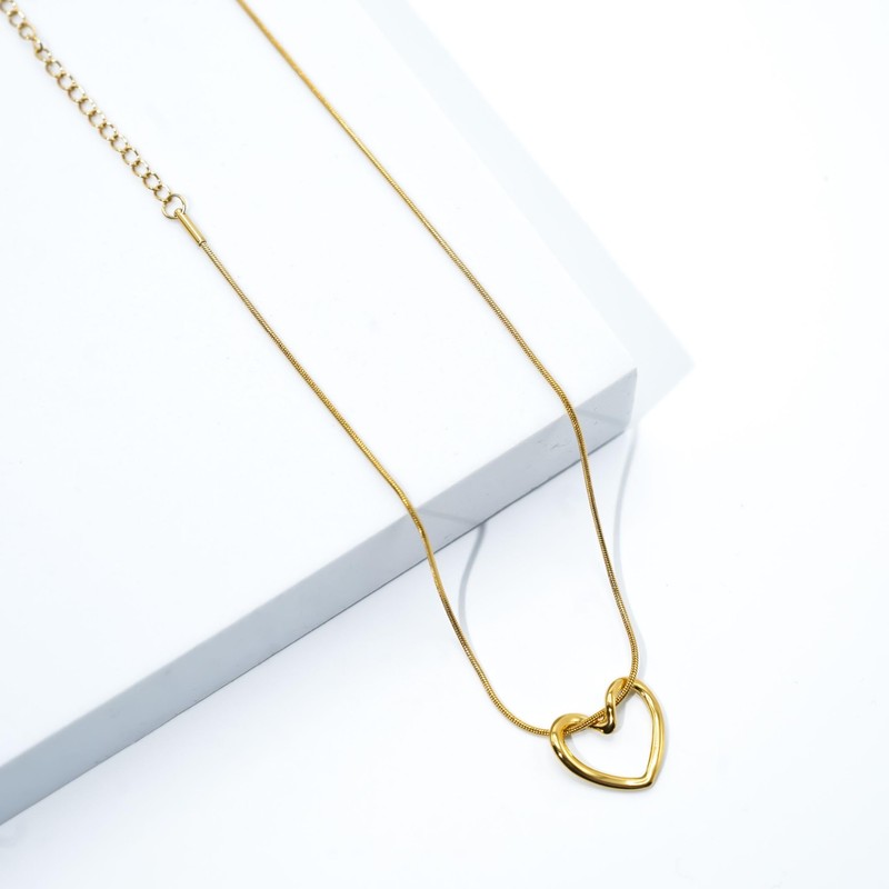 Sweet 16 Gifts for irls for Gold Plated Heart Necklace