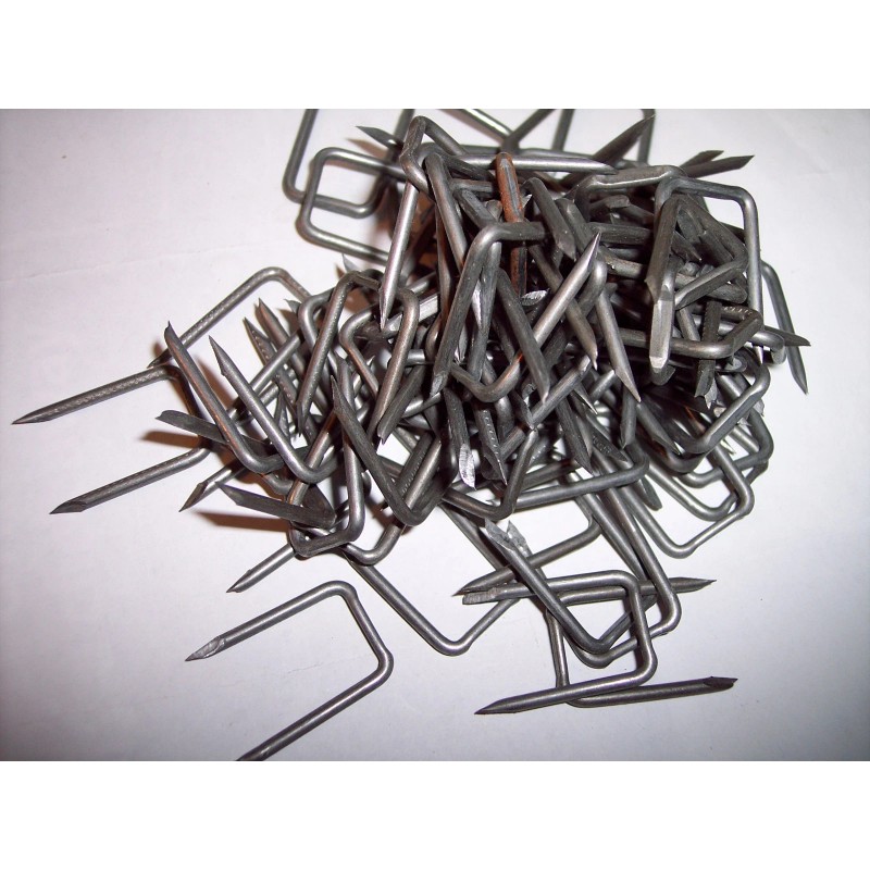 Unbranded CABLE STAPLES 1/2" METAL 50 FREE S/H