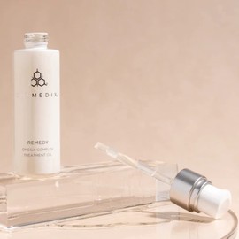 COSMEDIX Remedy Omega-Complex Treatment Oil, Omega Fatty Acids, Antioxidants & Vitamin E, Locks in Moisture, Cruelty Free