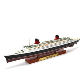 OPO 10 - Transatlantic liner 1/1250 SS FRANCE - NP03