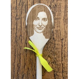Nigella Lawson Merch Gift Idea Image On A Wooden Spoon-Novelty Memorabilia Birthday Christmas Present