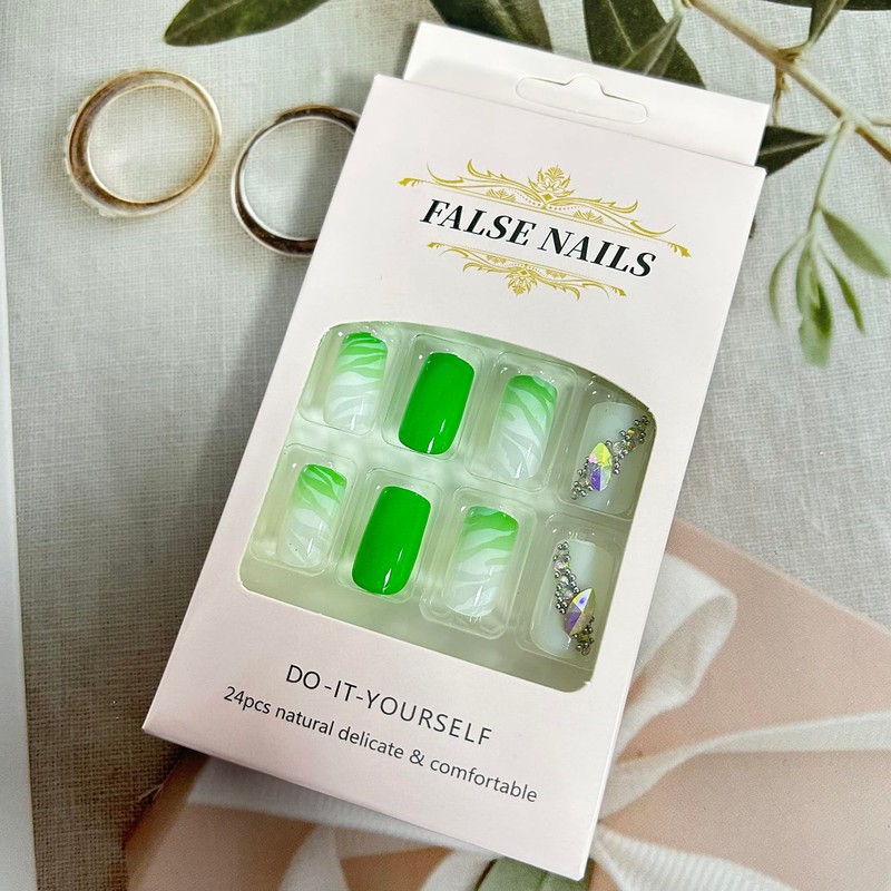 Green Press on Nail Short Square Artificial Acrylic Nails White
