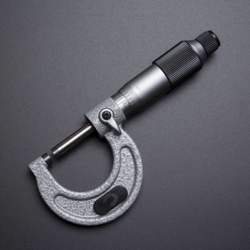 Clockwise Tools Pro - Micrómetro exterior con punta de carburo