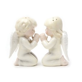 Pacific Trading Angels Kneeling Magnetic Salt & Pepper Shakers