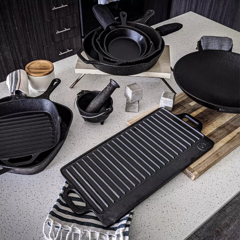 Backcountry Iron 14 inch Cast Iron Wok with Flat Base