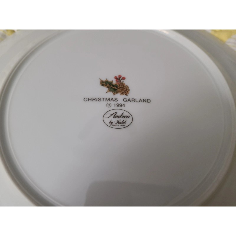 Andrea by Sadek CHRISTMAS GARLAND 10.5" Dinner Plate