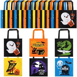 JOYIN 32 bolsas de regalo de Halloween no tejidas coloridas para niños, 6 patrones de diseño de trucos o golosinas para suministros de fiesta de Halloween, bolsa de dulces reutilizable, bolsas de
