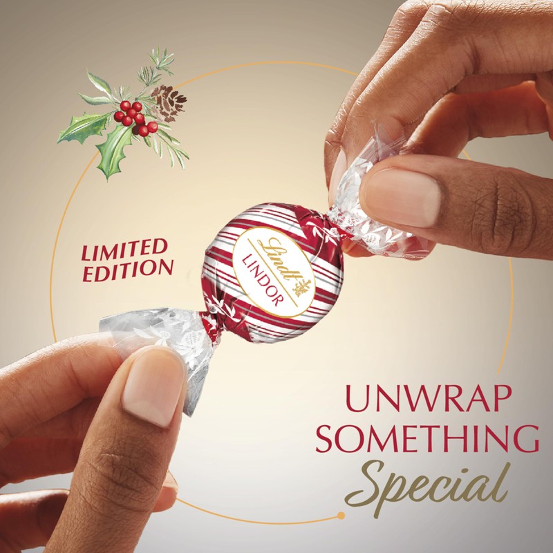 Lindt LINDOR White Chocolate Peppermint Candy Truffles with Smooth Peppermint
