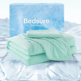 Bedsure Cooling Comforter Queen Size – Cooling Blankets for Hot Sleepers, Q-Max > 0.42, Breathable Cooling Blanket for Night Sweats, 3-Piece Set, 1 Green Comforter (90"x90") & 2 Pillowcases (20"x26")