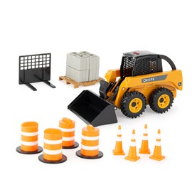 ERTL Big Farm John Deere Skid Steer Set - 1:16 Scale - Construction Toys Includes Barrels and Cones - Kids Toys Ages 3 Years and Up,Yellow