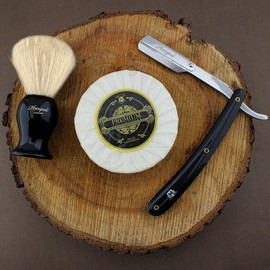 Haryali London Elegant Badger Hair Shaving Brush, Straight Razor, Shaving Soap and Replacement Blade Set