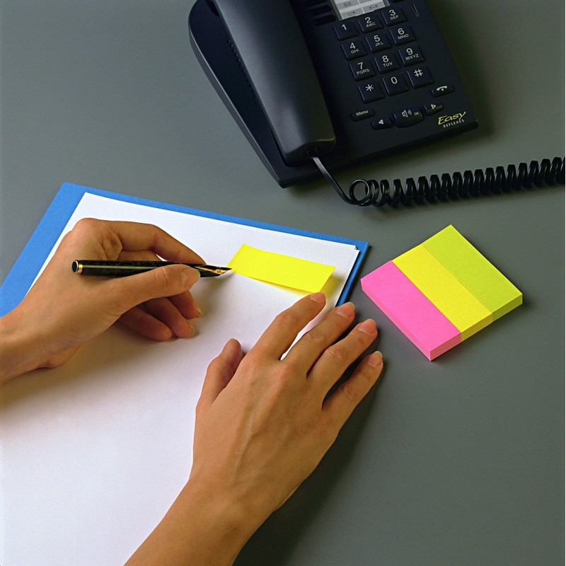 Post-it Note Markers 50 each of Fuchsia - Jade Green
