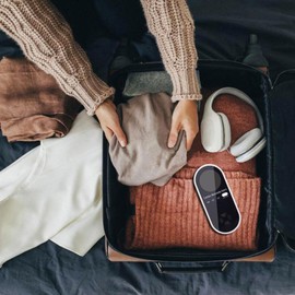 WESHLGD Carbon Monoxide Detectors, Plug in Type CO Alarm Monitor with Clear LCD Display, 3-in-1 Carbon Monoxide Detector (CO, Temperature and Humidity Display), Easy to Read & Install, KH106, Black