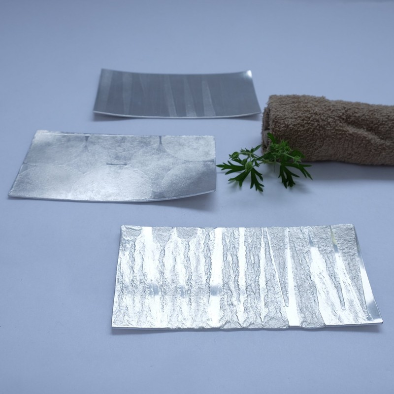 Alart (arua-to) and Tray, and Edge