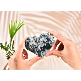 AMOYSTONE Heart Shaped Stones Large Moss Agate Heart Shape Love Stones Gemstones Polished for Therapy Healing Reiki Energy Balancing Decor Gifts 4-4.5"/pc with Golden Alloy Bracket