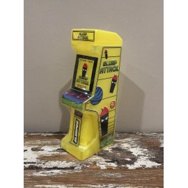 7 Eleven Slurp Attack Arcade Video Game Collectible Refill Cup Yellow Slurpee