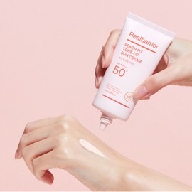 Peach Fit Tone-Up Sunscreen 50ml SPF 50+ PA++++ / 피치 핏 톤업 선크림 50ml SPF 50+ PA++++
