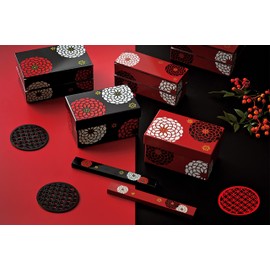 Tatsumiya Hyakka 54816 5.9 inches (15.0 cm), 3 Tiers, Red, Size: Approx. W 5.9 x D 5.9 x H 6.7 inches (15 x 15 x 17 cm)