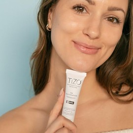 TIZO Photoceutical AM Rejuvenation Crema hidratante con Niacinamida que minimiza poros y arrugas 29ml                                                 