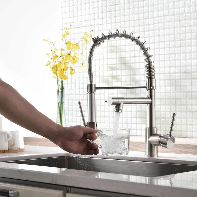 Commercial Kitchen Faucet Single Handle Single Lever Design with Pull