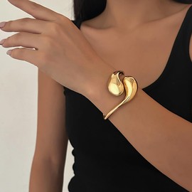 Chunky Gold Bangle for Women Trendy 18K Gold Plated Teardrop Cuff Bangle Irregular Thick Gold Statement Open Bracelets Minimalist Wrist Bangle Bracelet Dainty Fashions Jewelry (chunky gold bracelet - B)